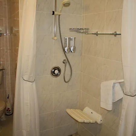 Konukevi Corrib Wave